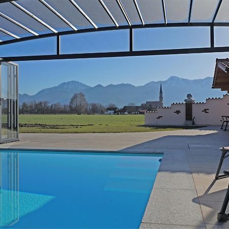 Alluring Holiday Home In Ubersee With Whirlpool Екстериор снимка