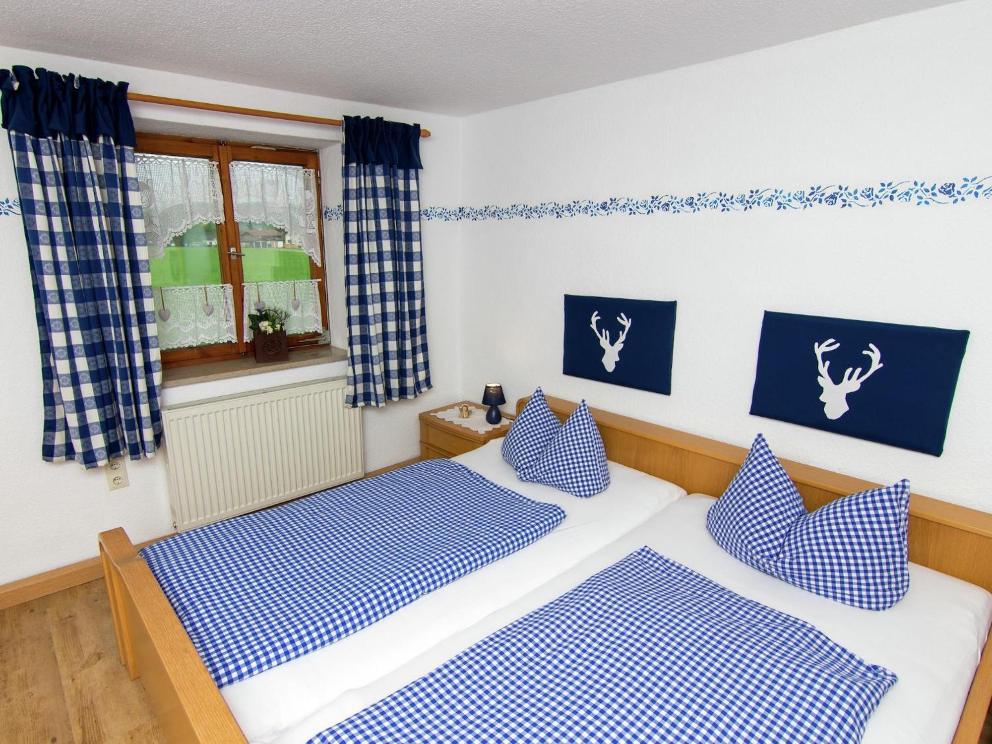 Alluring Holiday Home In Ubersee With Whirlpool Екстериор снимка