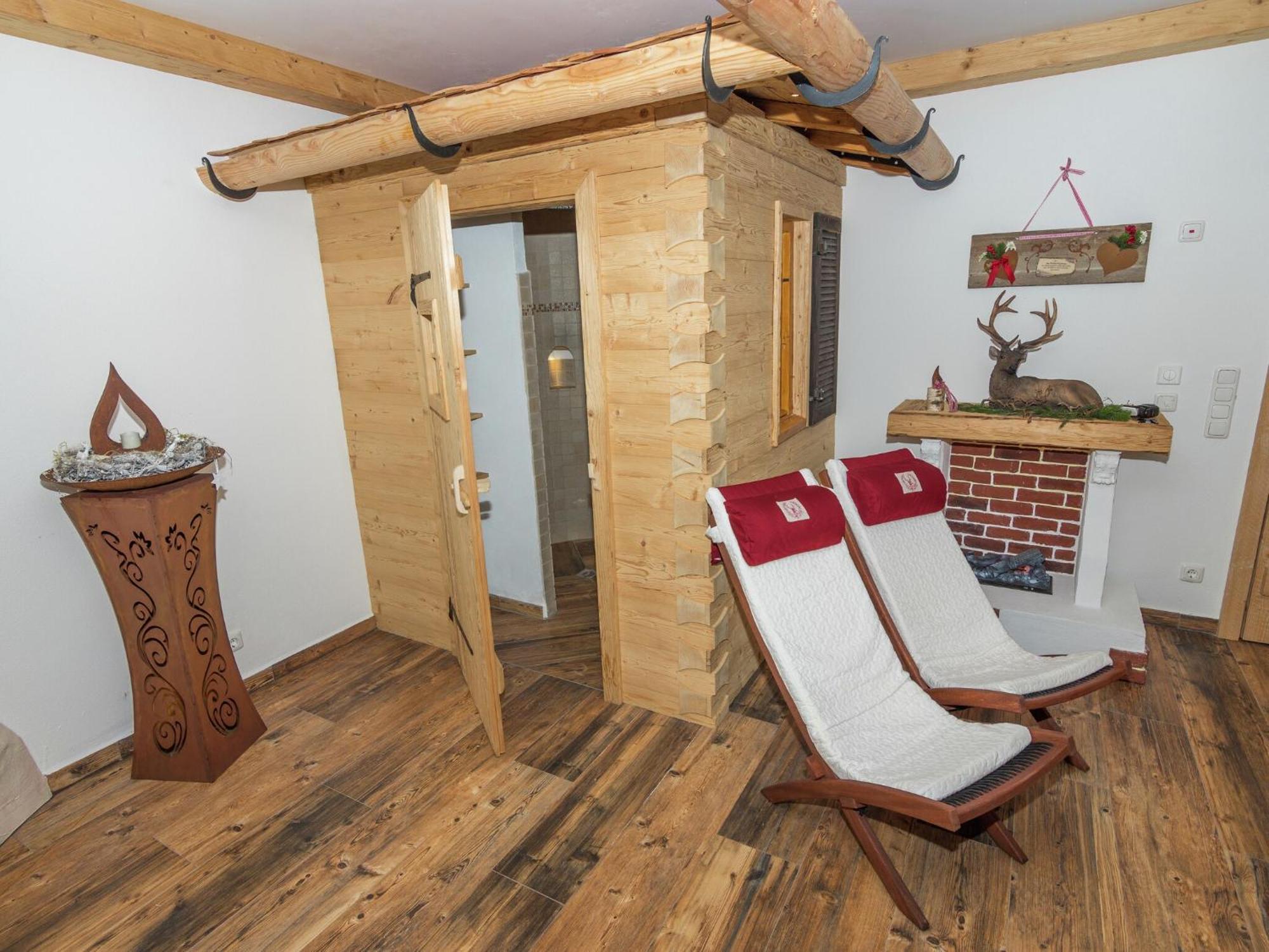 Alluring Holiday Home In Ubersee With Whirlpool Екстериор снимка