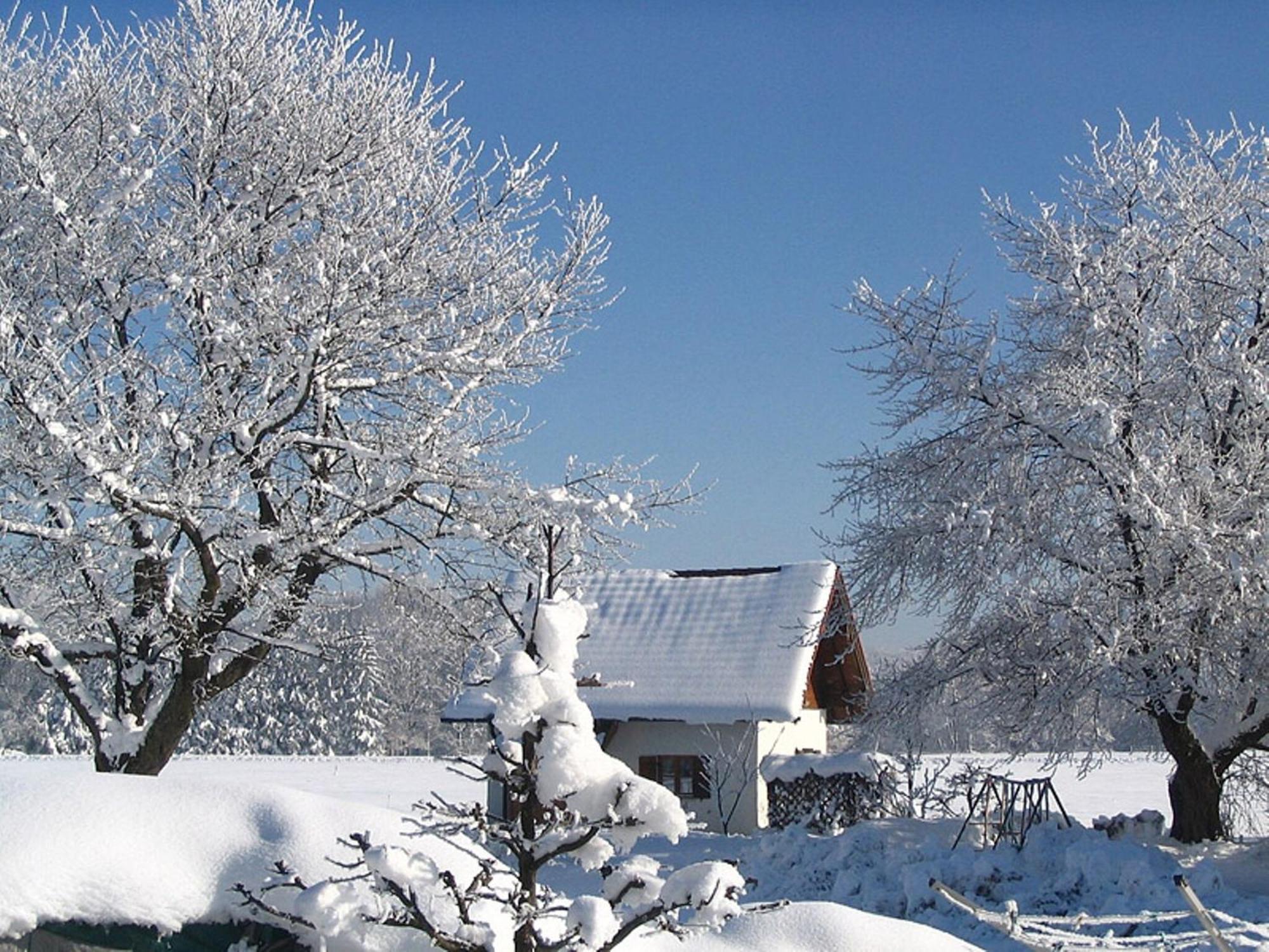 Alluring Holiday Home In Ubersee With Whirlpool Екстериор снимка