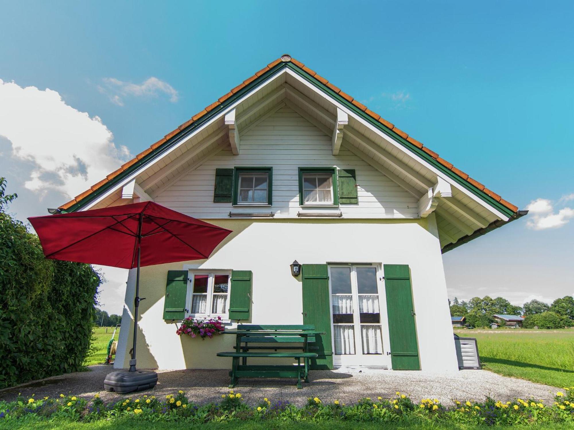 Alluring Holiday Home In Ubersee With Whirlpool Екстериор снимка