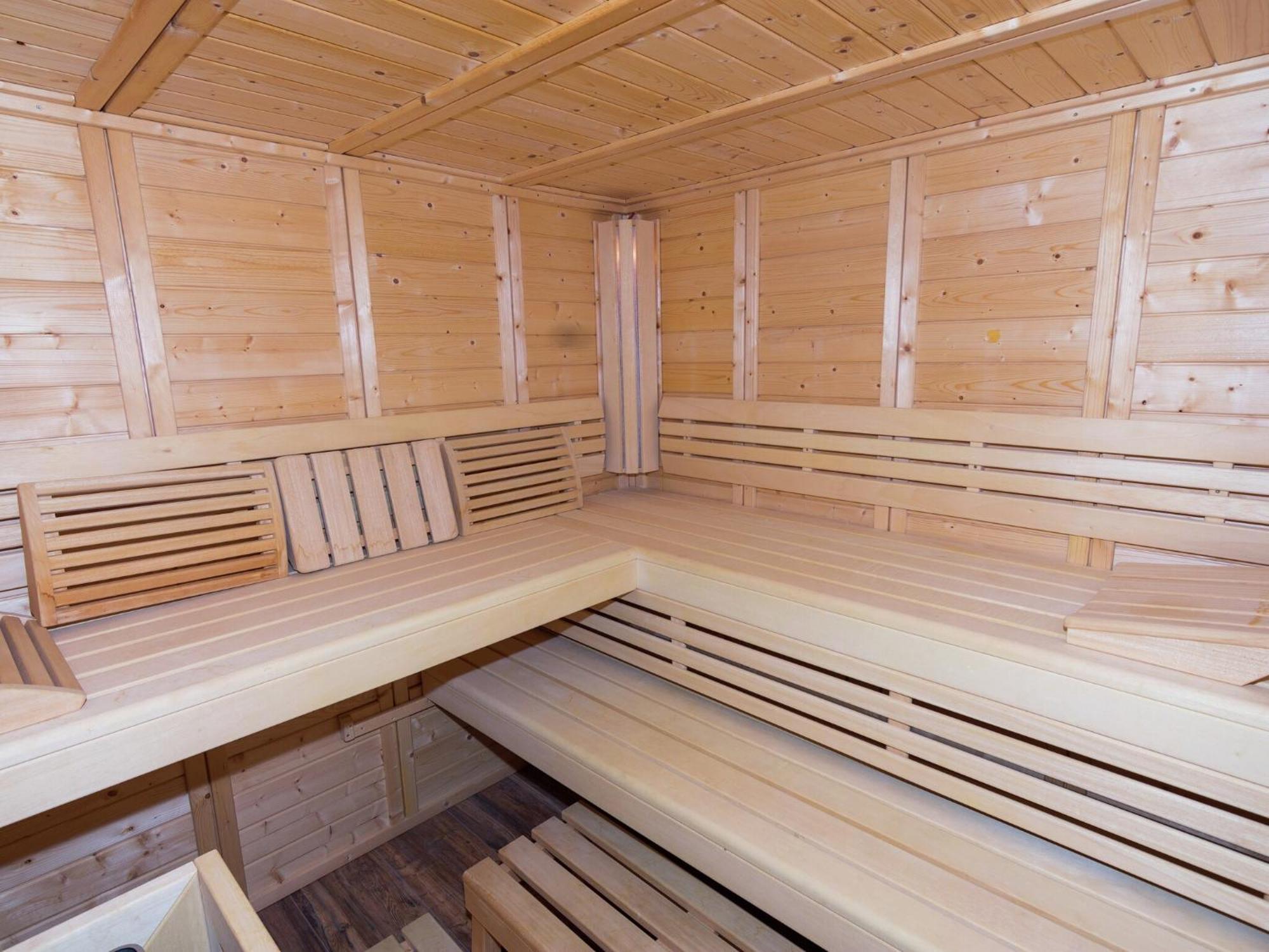 Alluring Holiday Home In Ubersee With Whirlpool Екстериор снимка