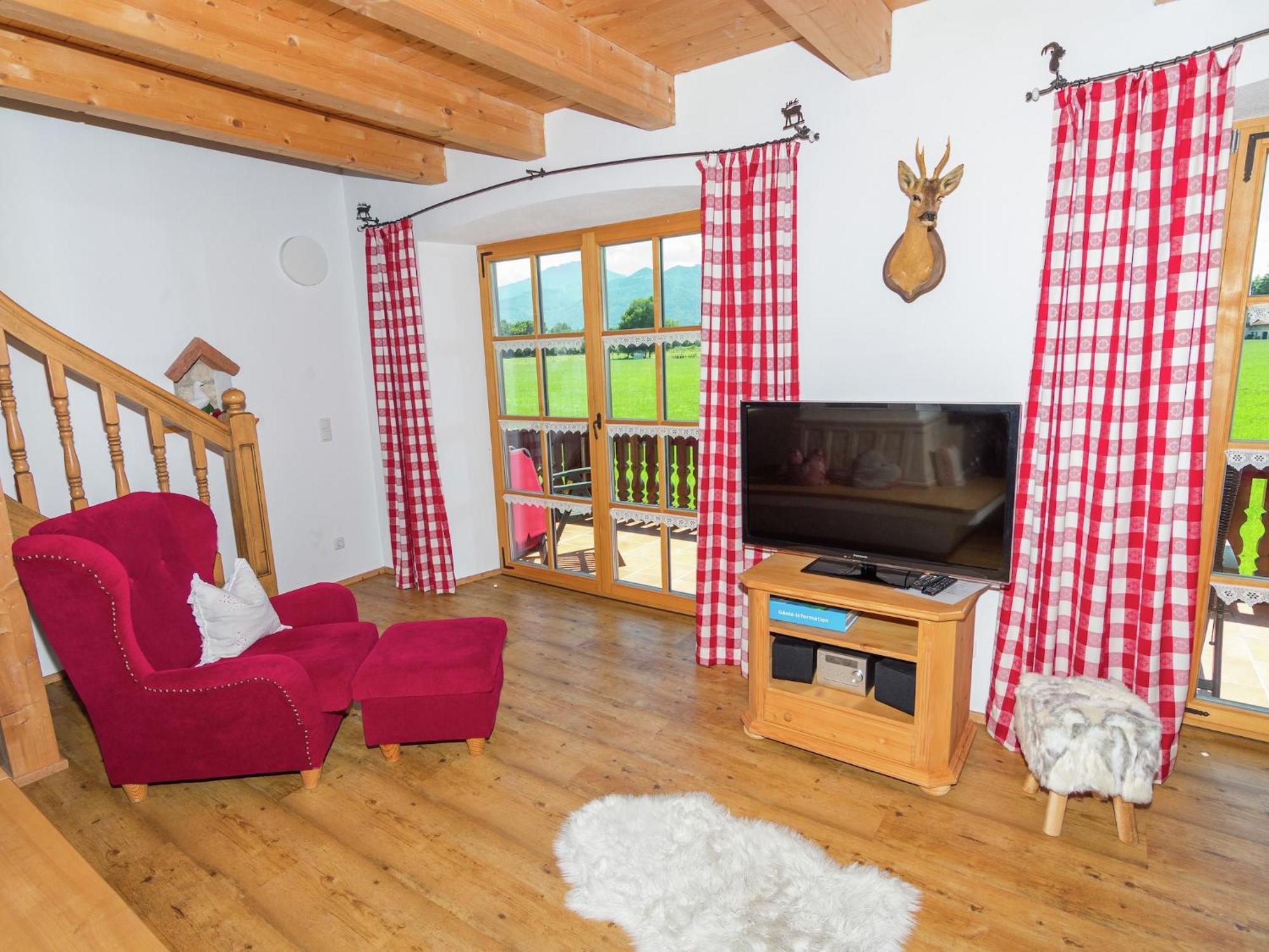 Alluring Holiday Home In Ubersee With Whirlpool Екстериор снимка