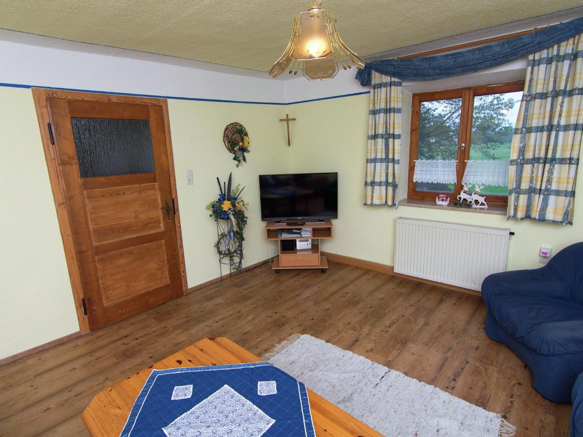 Alluring Holiday Home In Ubersee With Whirlpool Екстериор снимка
