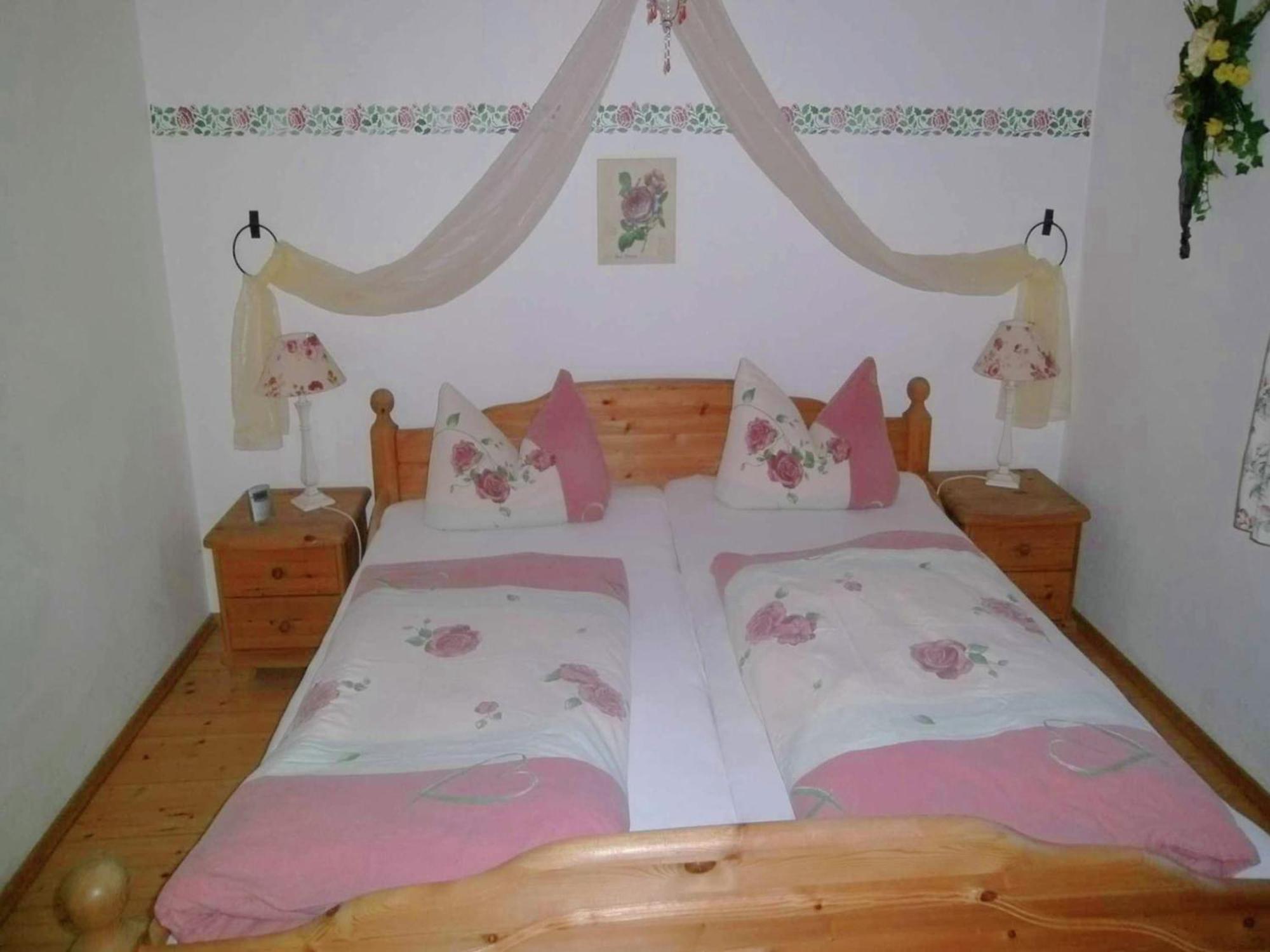 Alluring Holiday Home In Ubersee With Whirlpool Екстериор снимка