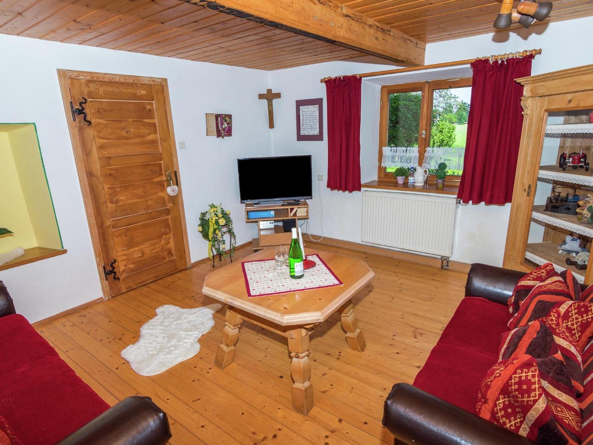 Alluring Holiday Home In Ubersee With Whirlpool Екстериор снимка