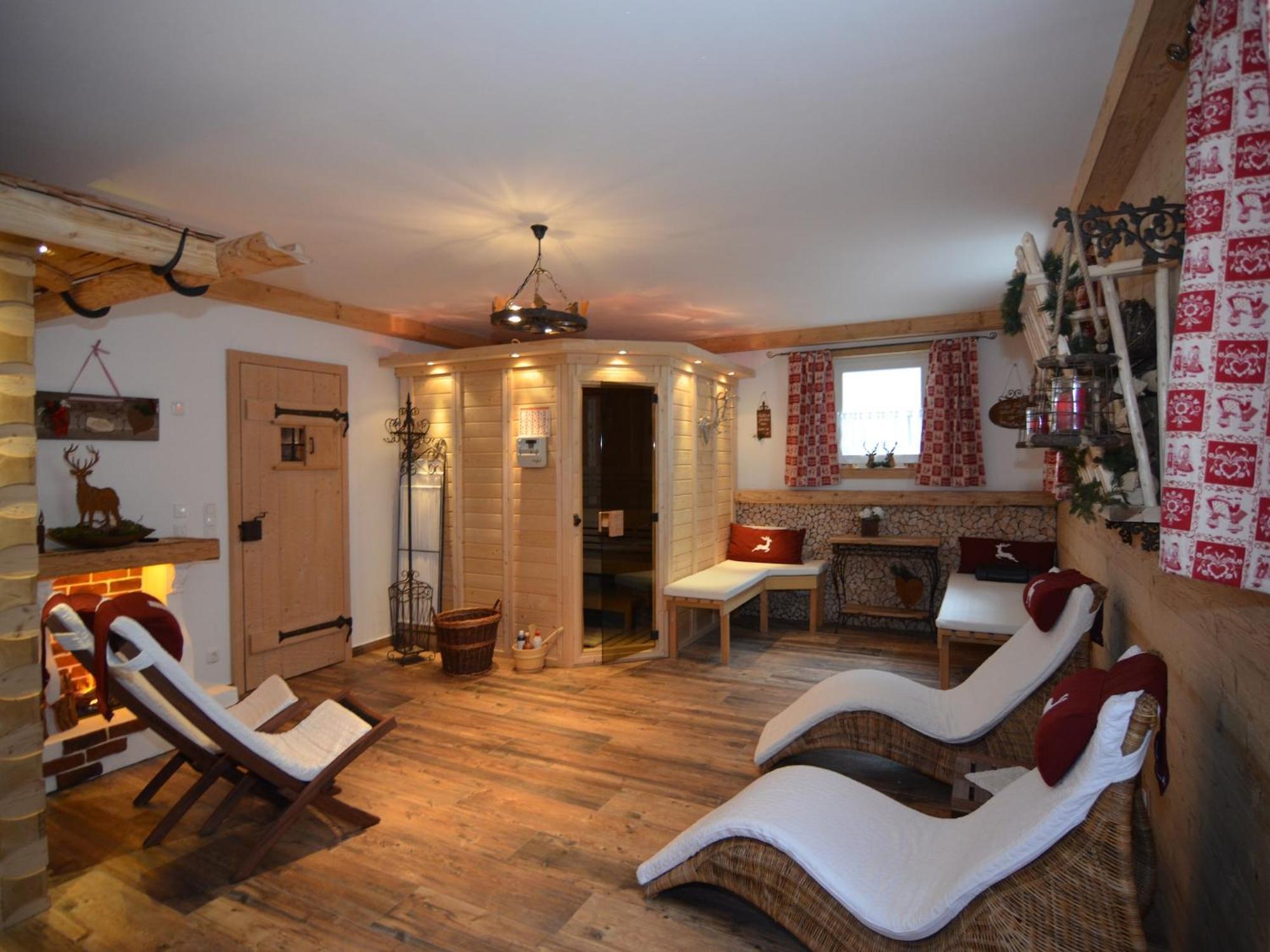 Alluring Holiday Home In Ubersee With Whirlpool Екстериор снимка