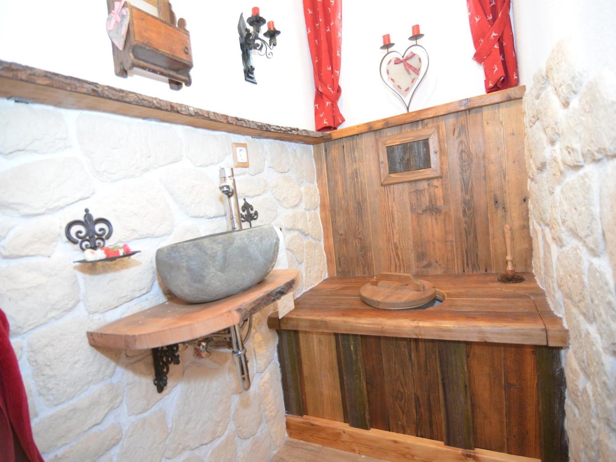 Alluring Holiday Home In Ubersee With Whirlpool Екстериор снимка