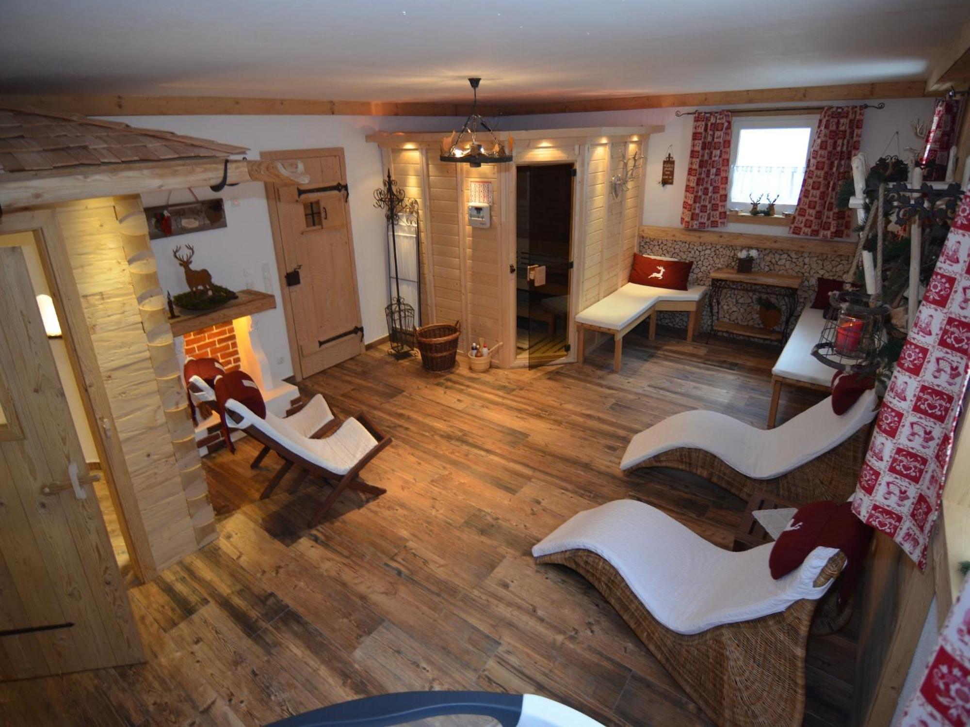 Alluring Holiday Home In Ubersee With Whirlpool Екстериор снимка